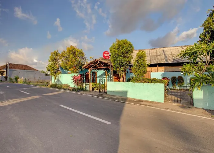 Hotel Oyo 3834 House Tien 2*