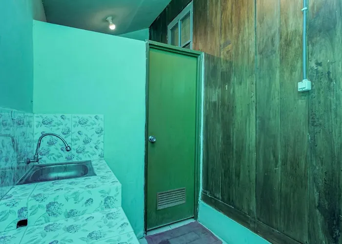 Oyo 3834 House Tien 2* Canggu