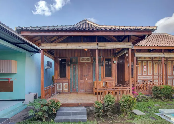 Oyo 3834 House Tien 2*