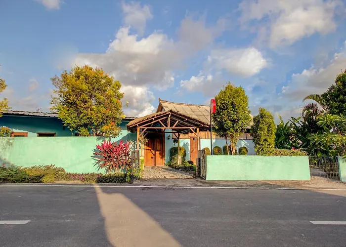 Oyo 3834 House Tien Hotel 2*