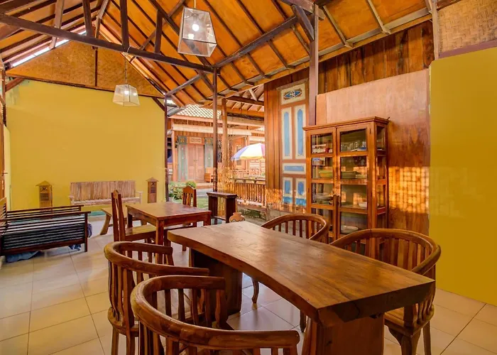 Hotel Oyo 3834 House Tien Canggu